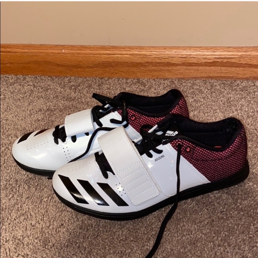 Track shoes